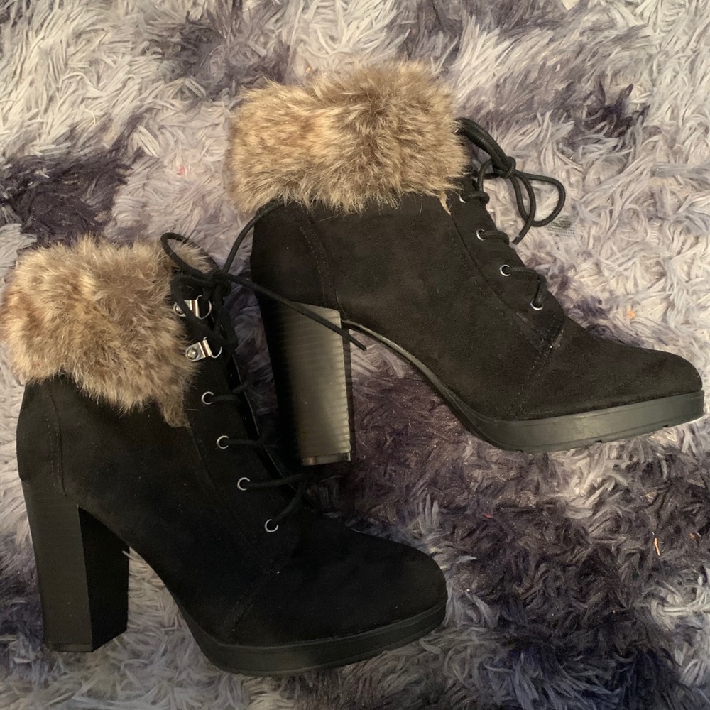 Minka Black Boots with Fur Trim